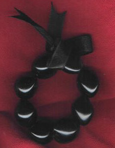 Kukui nut: Black anklet