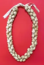 Kukui Nut: Mixed Blond Triple Strand Lei - Product Image